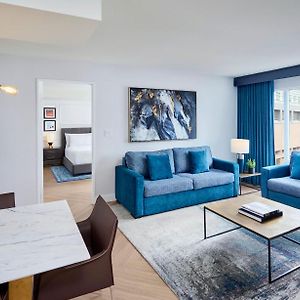 Suite Signature Lit King-Size
